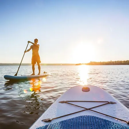 Hafenliebe Mit Blick Ueber Den Warener Stadthafen